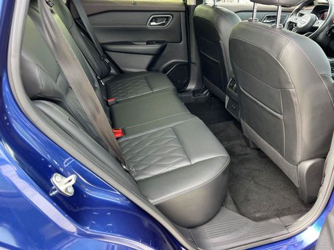 Used 2023 Nissan Rogue Platinum AWD/4WD image 15