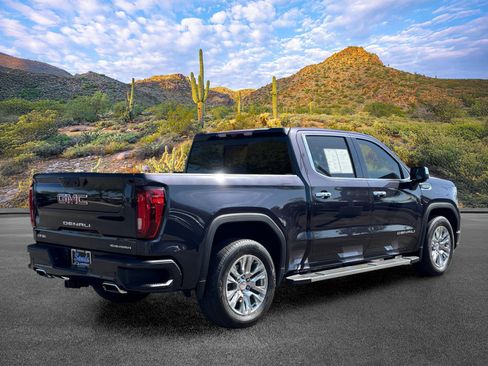 Used 2024 GMC Sierra 1500 Denali w/ Technology Package RWD image 4
