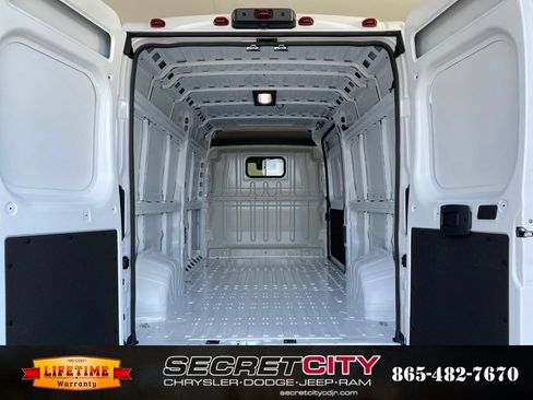 New 2027 RAM ProMaster 2500 w/ Quick Order Package 22G SLT FWD image 29