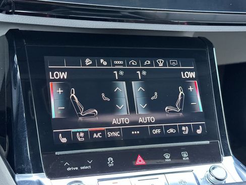 Used 2024 Audi Q8 e-tron Prestige w/ Prestige Package AWD/4WD image 21