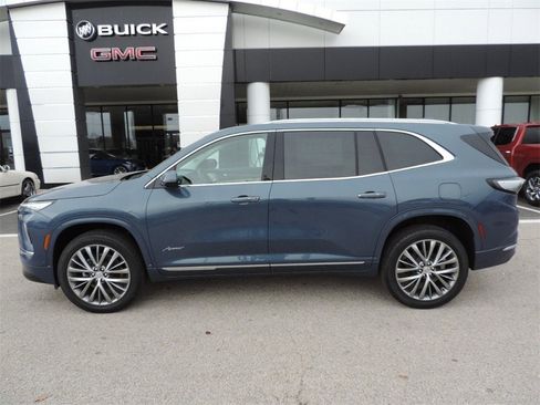 New 2026 Buick Enclave Avenir w/ Super Cruise Package image 8