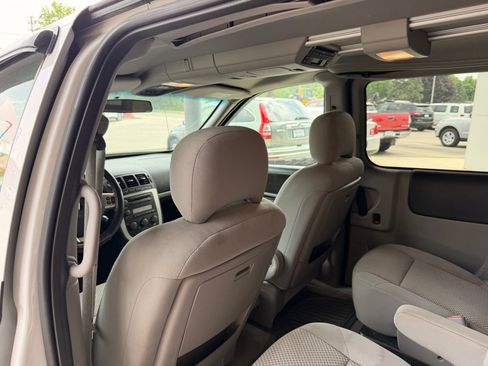 Used 2006 Pontiac Montana SV6 w/ Convenience Package AWD/4WD image 11