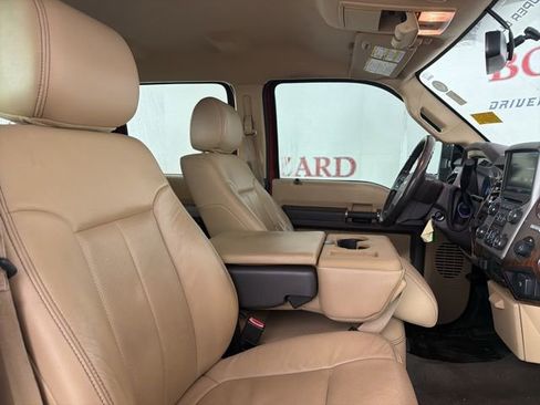 Used 2014 Ford F250 Lariat image 16