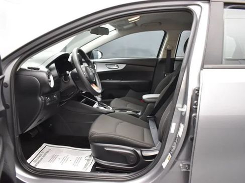Used 2023 Kia Forte LXS FWD image 14