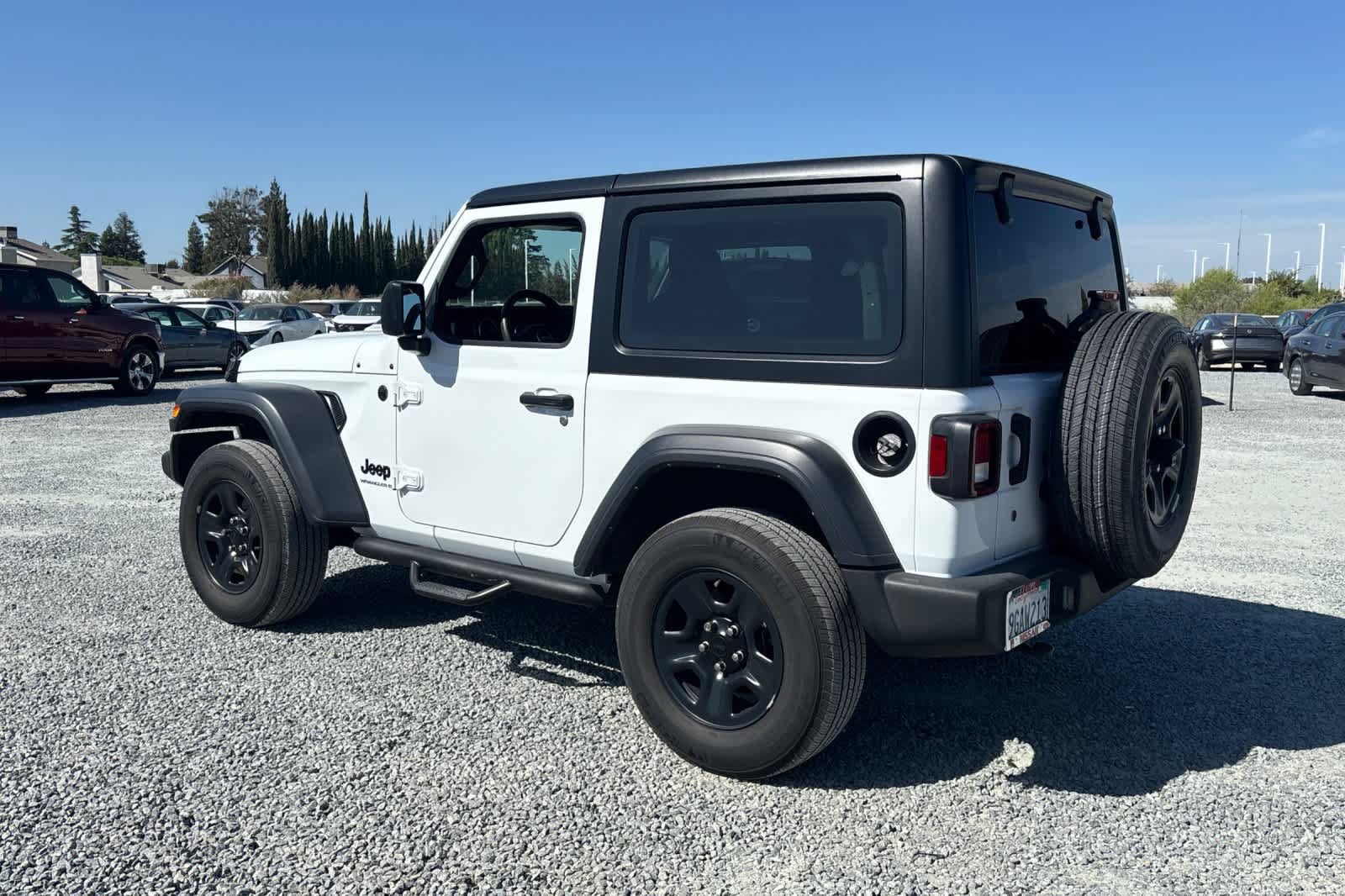 Used 2023 Jeep Wrangler Sport AWD/4WD image 7