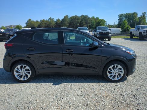 New 2027 Chevrolet Bolt LT w/ Comfort Package FWD image 10