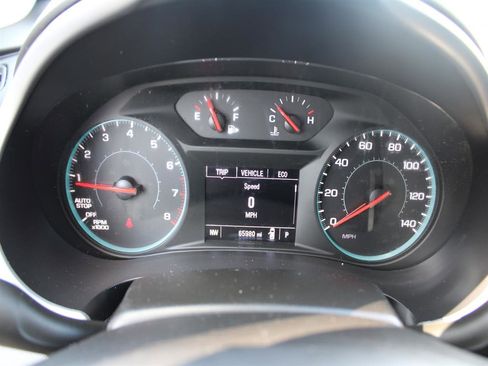 Used 2022 Chevrolet Malibu LT image 23