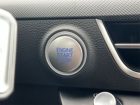 Certified 2025 Hyundai Sonata SEL image 18