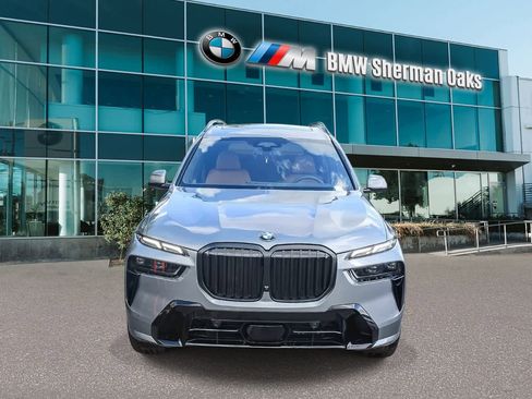 New 2026 BMW X7 xDrive40i w/ Executive Package image 2