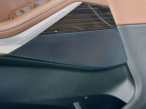 Used 2021 BMW X7 xDrive40i w/ Cold Weather Package image 19