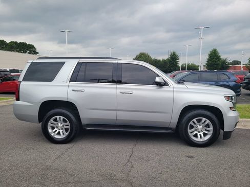 Used 2019 Chevrolet Tahoe LT RWD image 2