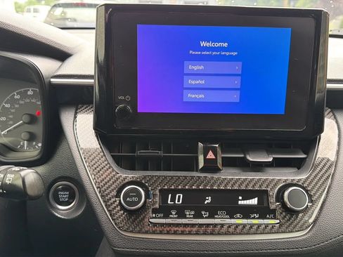 Used 2023 Toyota Corolla Cross LE AWD/4WD image 18