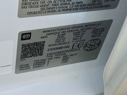 Used 2023 Chevrolet Silverado 1500 RST AWD/4WD image 36