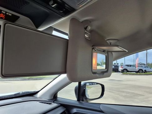 Certified 2024 Subaru Crosstrek 2.5i Limited image 17