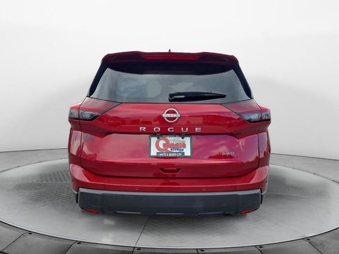 Used 2025 Nissan Rogue SV AWD/4WD image 4