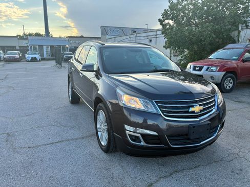 Used 2015 Chevrolet Traverse LT w/ Style and Technology Package AWD/4WD image 2