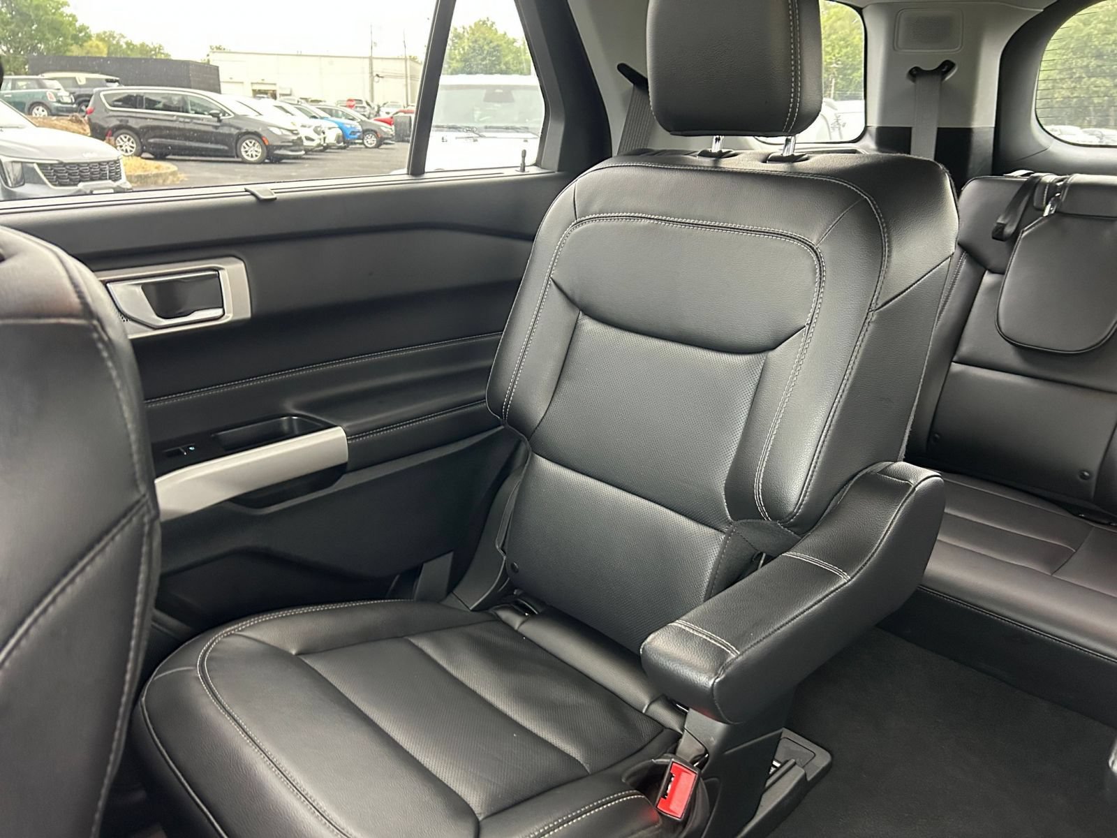 Used 2024 Ford Explorer Limited RWD image 42