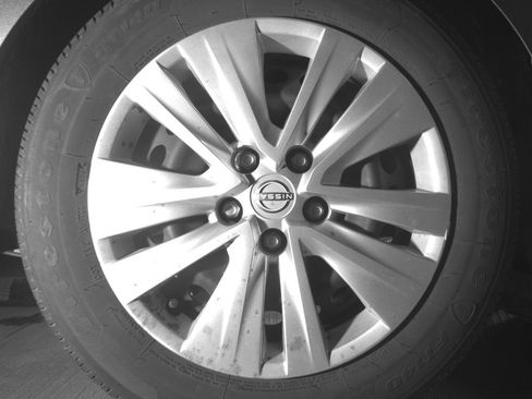 Used 2025 Nissan Sentra S image 15