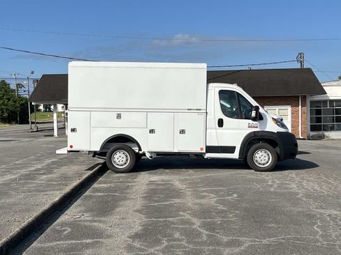Used 2022 RAM ProMaster 3500 w/ Convenience Group FWD image 2