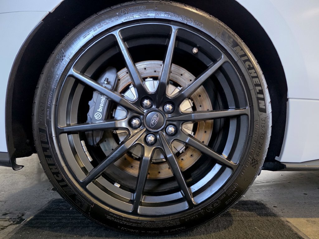 Used 2017 Ford Mustang Shelby GT350 RWD image 20