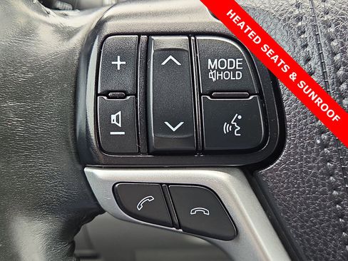 Used 2019 Toyota Highlander XLE image 22