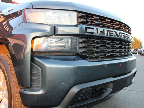 Used 2021 Chevrolet Silverado 1500 Custom image 8
