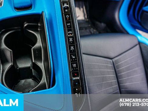 Used 2022 Chevrolet Corvette Stingray Premium Conv w/ Z51 Performance Package image 46