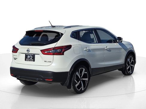 Used 2021 Nissan Rogue Sport SL w/ Premium Package image 5