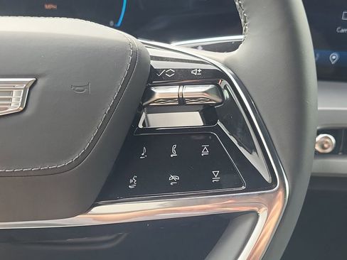 New 2026 Cadillac Vistiq Platinum AWD/4WD image 15