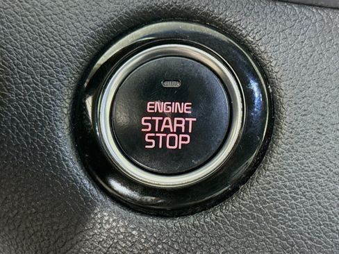 Used 2016 Kia Sorento SX image 21