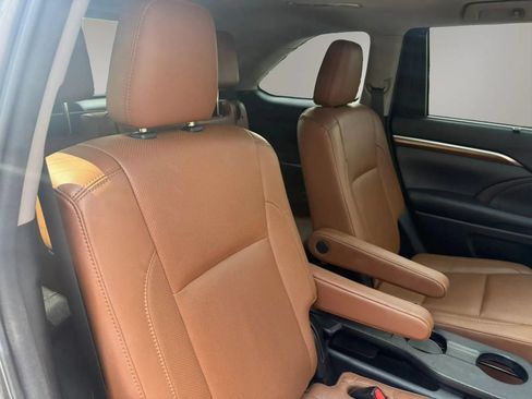 Used 2018 Toyota Highlander Limited Platinum AWD/4WD image 54