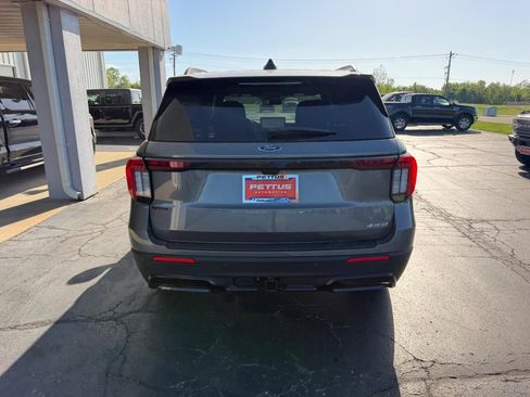 New 2026 Ford Explorer ST-Line AWD/4WD image 4
