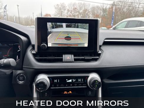Used 2025 Toyota RAV4 XLE image 17