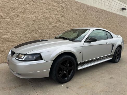 Used 2000 Ford Mustang GT RWD image 2