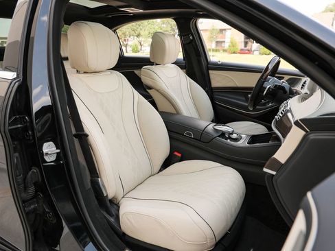 Used 2018 Mercedes-Benz S 560 4MATIC Sedan image 23