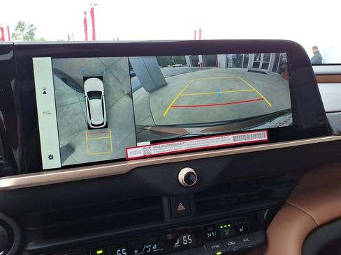 New 2026 Toyota Crown Signia w/ Advanced Technology Package AWD/4WD image 18