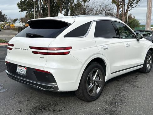 Used 2026 Genesis GV70 2.5T image 3