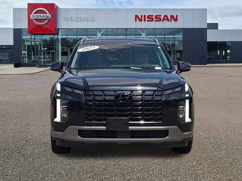 Used 2025 Hyundai Palisade SEL FWD image 2