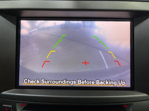 Used 2013 Subaru Outback 2.5i Limited AWD/4WD image 11