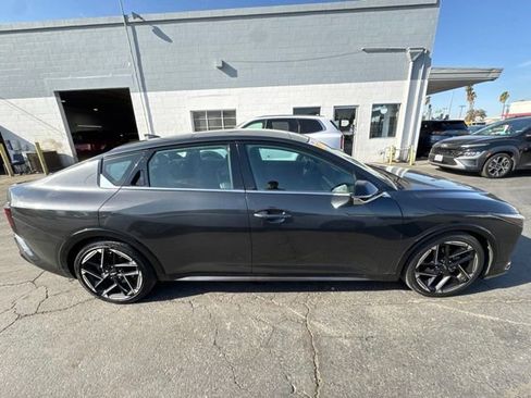 Used 2025 Kia K4 GT-Line w/ GT-Line Premium Package FWD image 5