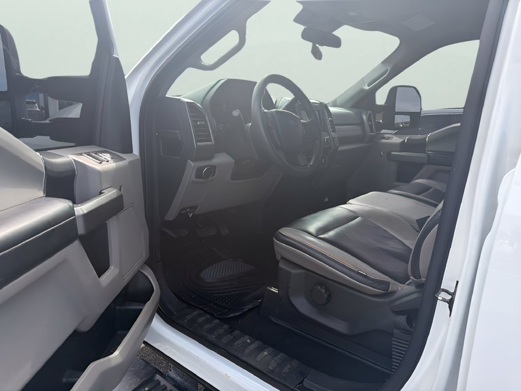 Used 2020 Ford F250 XLT AWD/4WD image 5