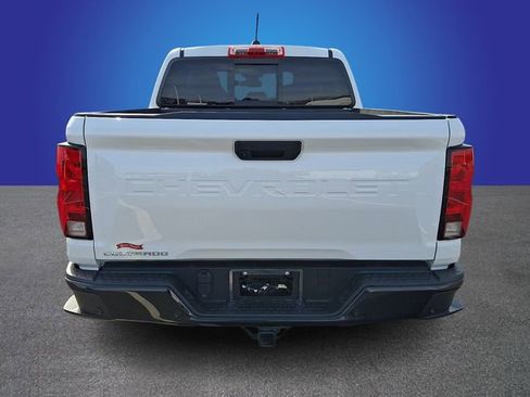Used 2025 Chevrolet Colorado W/T w/ Advanced Trailering Package image 5