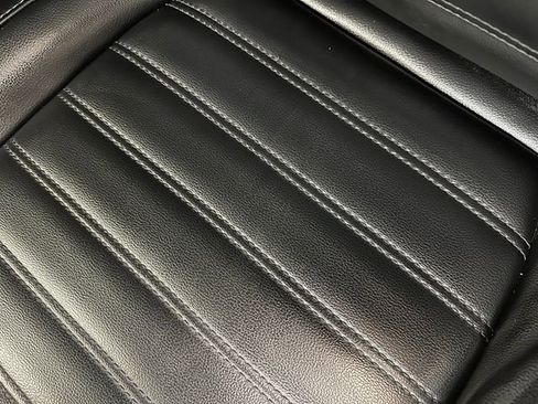 Used 2020 Ford Edge SEL w/ Convenience Package AWD/4WD image 4