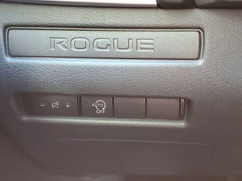 Certified 2023 Nissan Rogue S FWD image 25