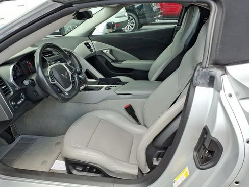 Used 2019 Chevrolet Corvette Stingray Convertible w/ 3LT RWD image 10