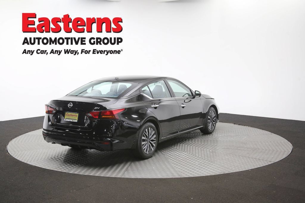 Used 2024 Nissan Altima 2.5 SV FWD image 43