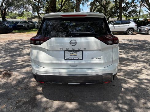 Used 2026 Nissan Rogue SL AWD/4WD image 15