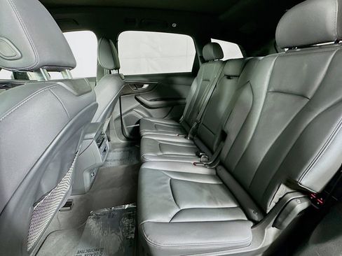 Used 2023 Audi Q7 2.0T Premium Plus w/ Premium Plus Package image 9