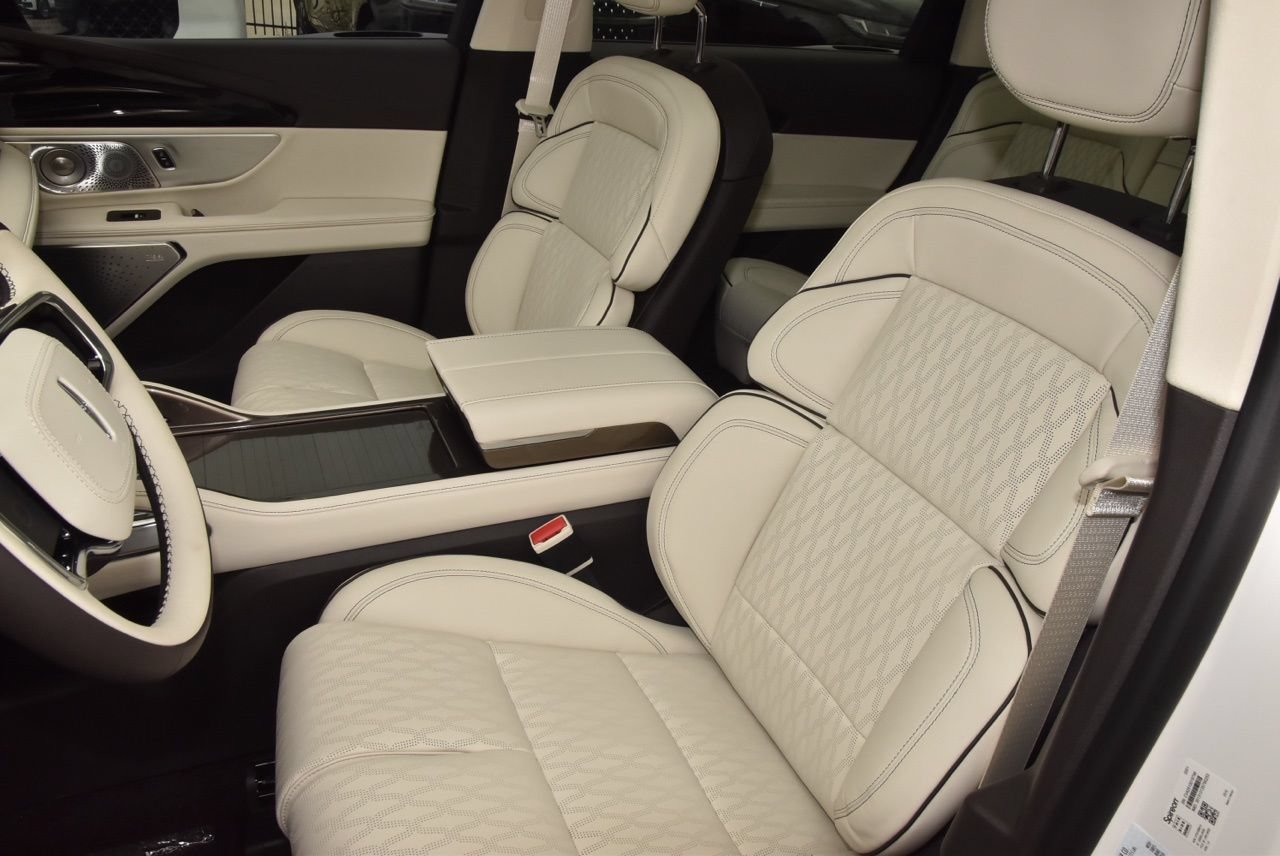 New 2026 Lincoln Nautilus Black Label AWD/4WD image 33