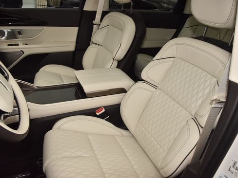 New 2026 Lincoln Nautilus Black Label AWD/4WD image 33